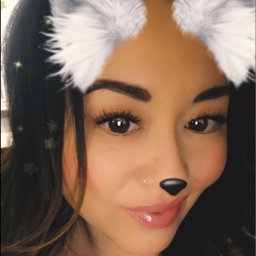 Meet your Posher, Maya